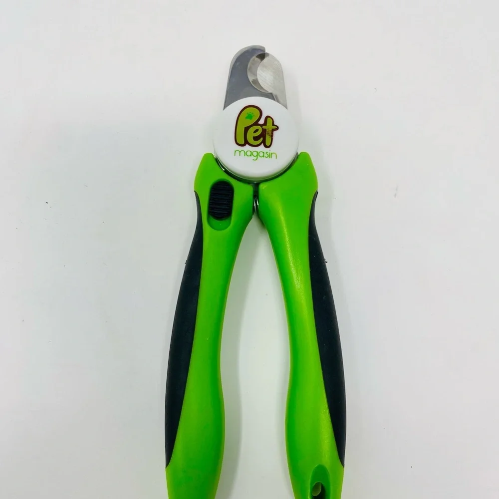 Pet Magasin Green and Black Pet Nail Clippers